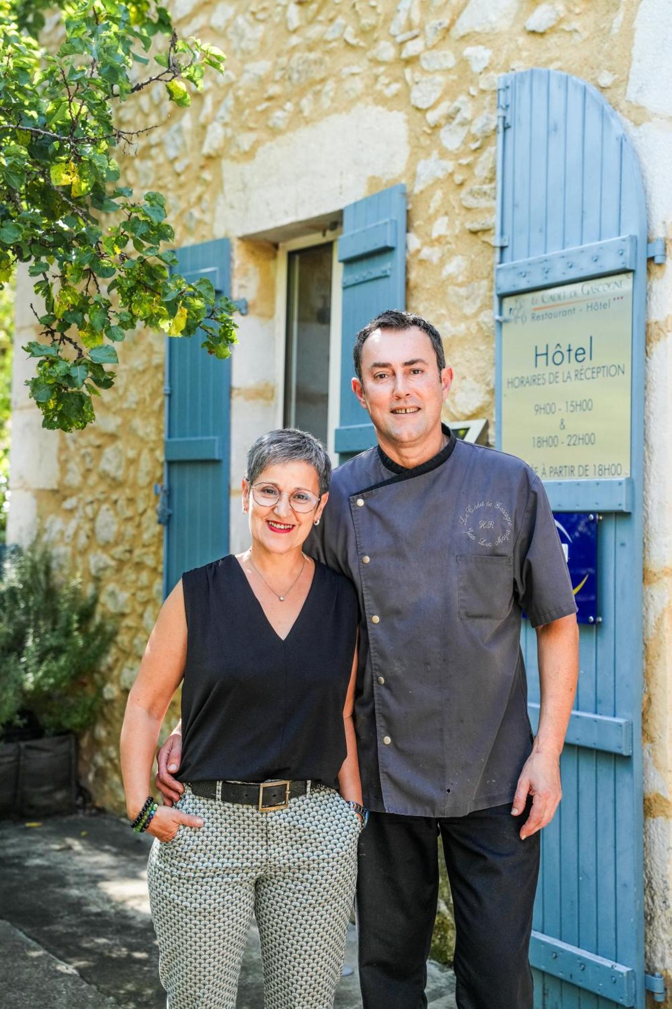Logis Hotel & Restaurant Le Cadet De Gascogne Saint-Justin  エクステリア 写真
