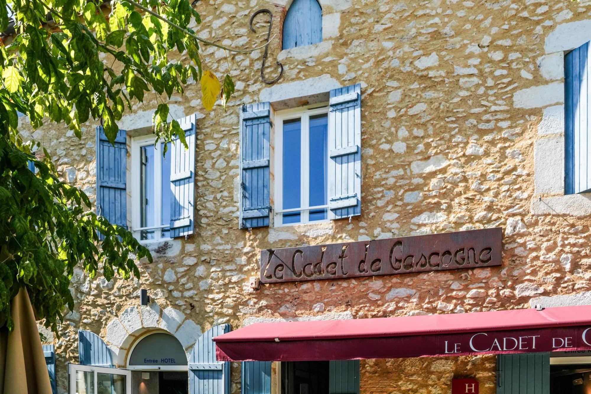 Logis Hotel & Restaurant Le Cadet De Gascogne Saint-Justin  エクステリア 写真