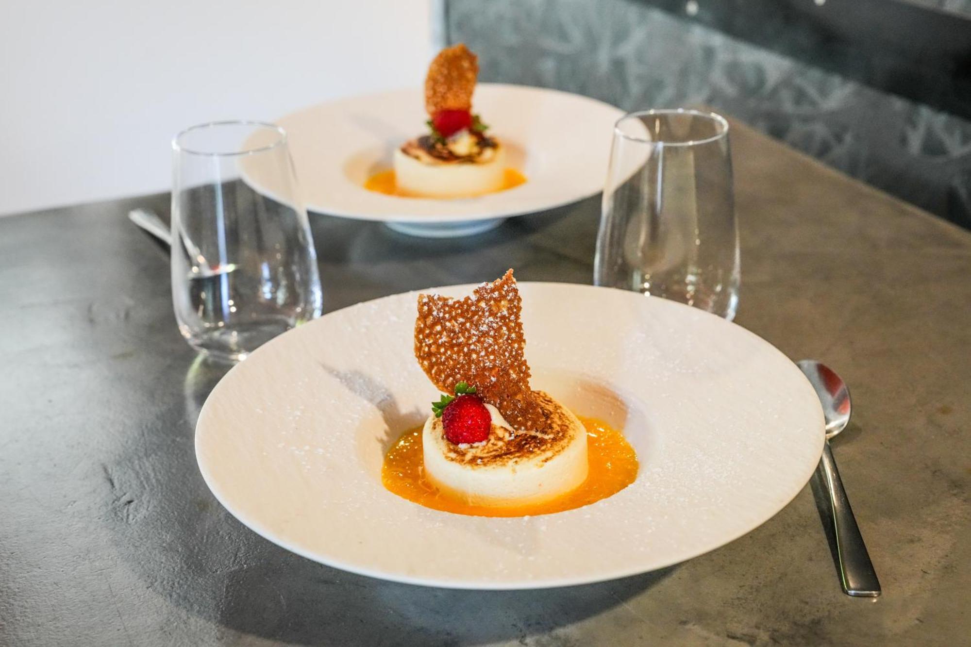 Logis Hotel & Restaurant Le Cadet De Gascogne Saint-Justin  エクステリア 写真