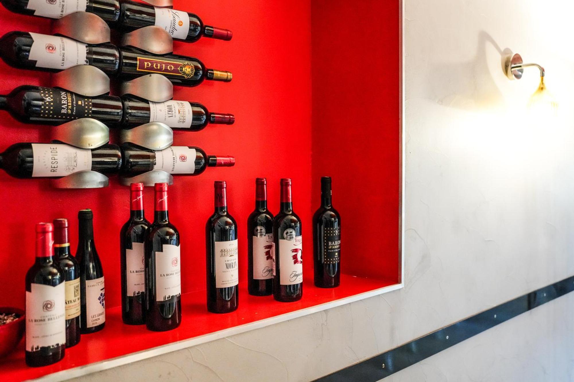Logis Hotel & Restaurant Le Cadet De Gascogne Saint-Justin  エクステリア 写真