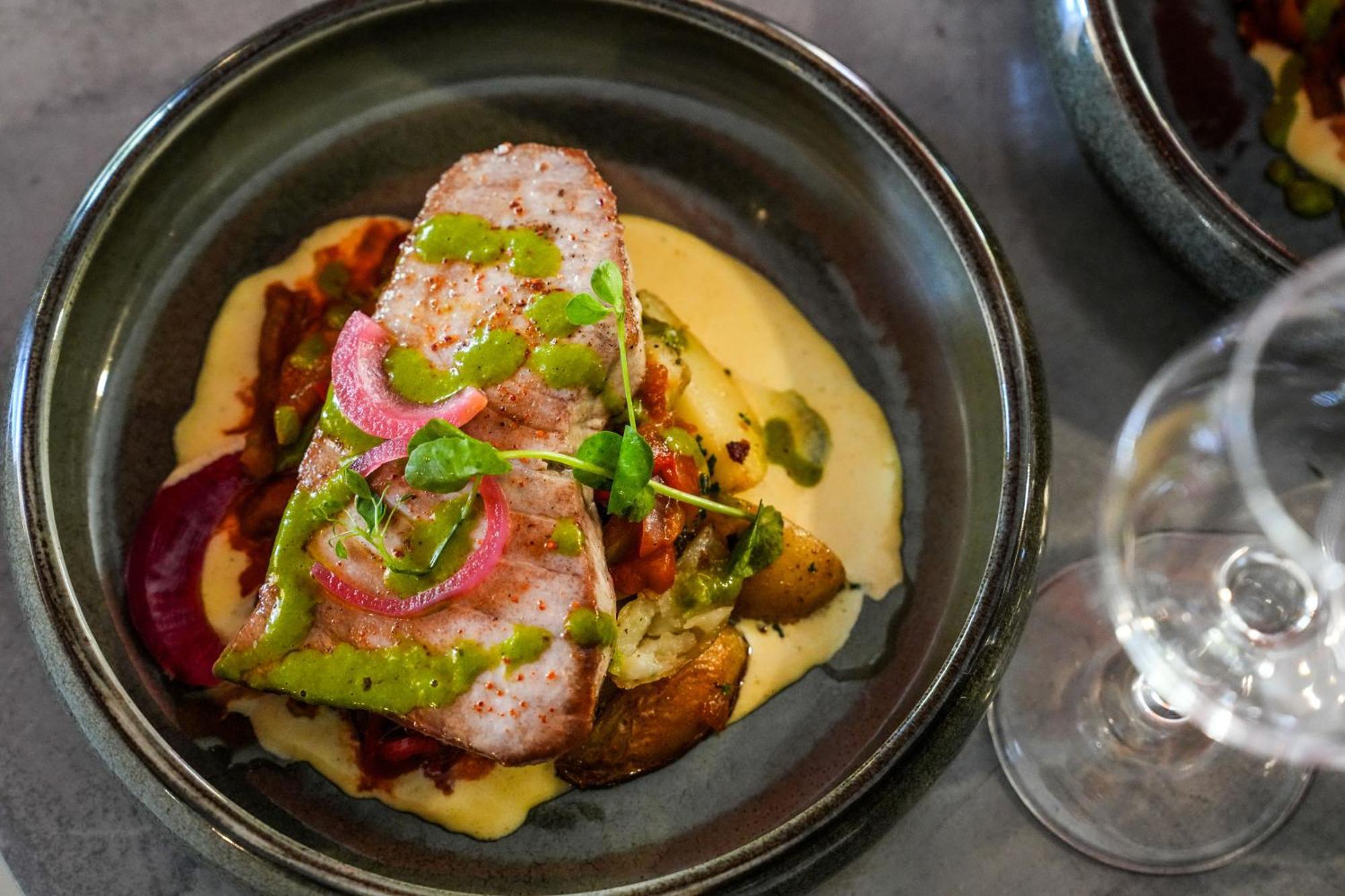 Logis Hotel & Restaurant Le Cadet De Gascogne Saint-Justin  エクステリア 写真