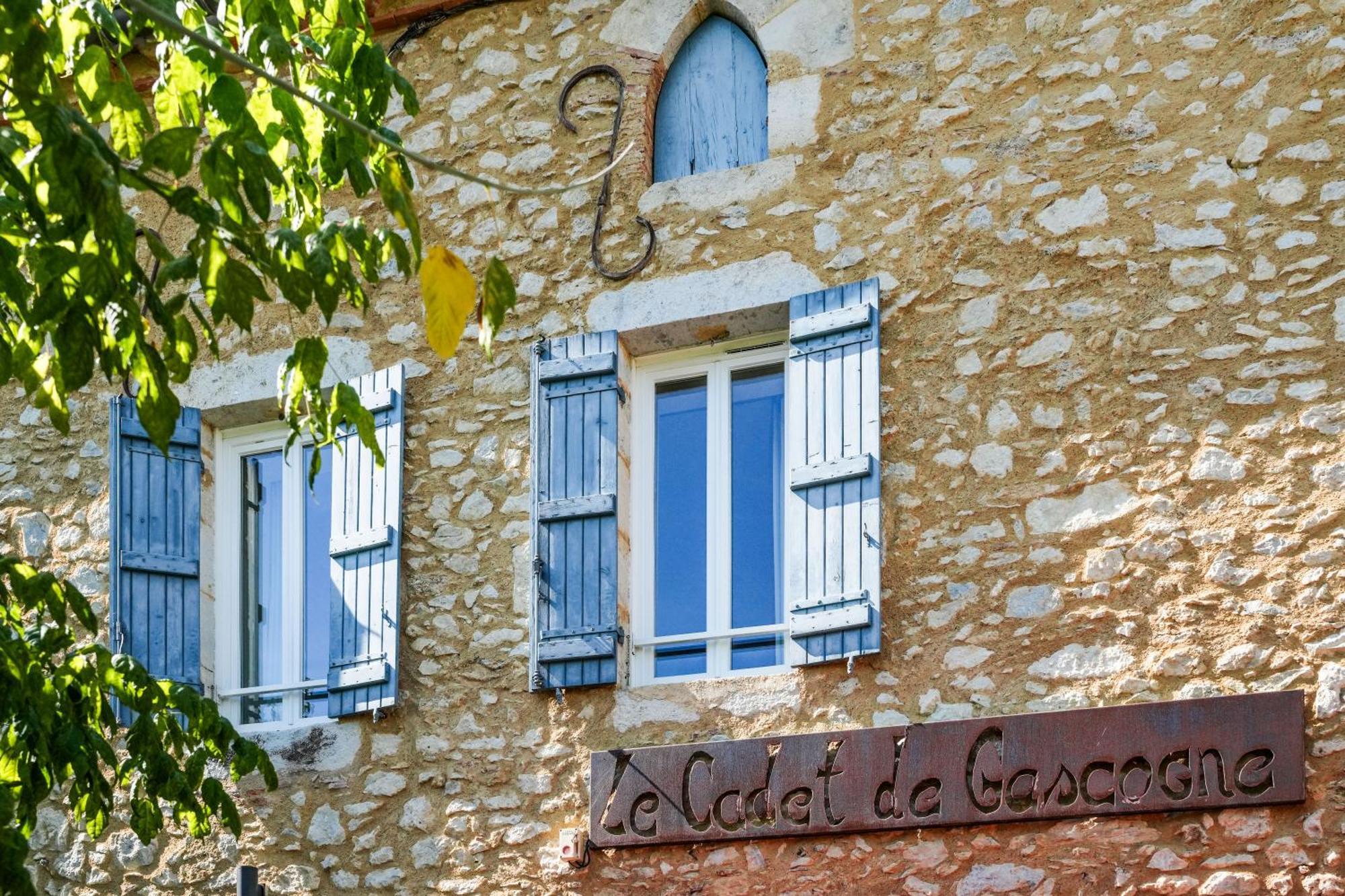 Logis Hotel & Restaurant Le Cadet De Gascogne Saint-Justin  エクステリア 写真